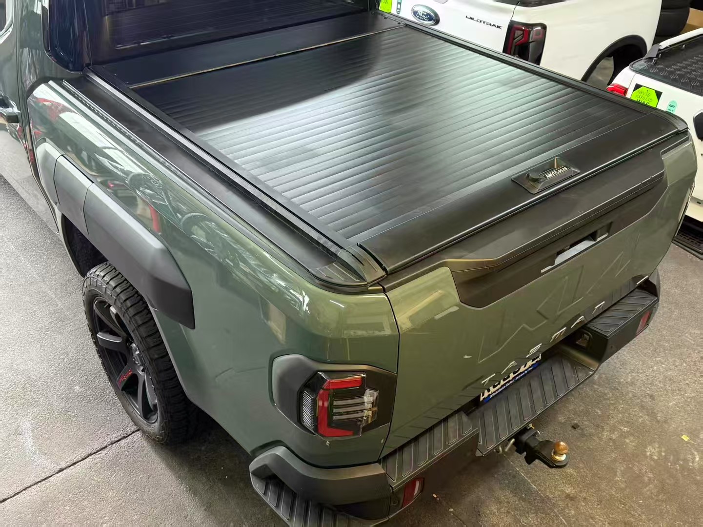 P3 Kia Tasman Retractable Tonneau Cover Installation