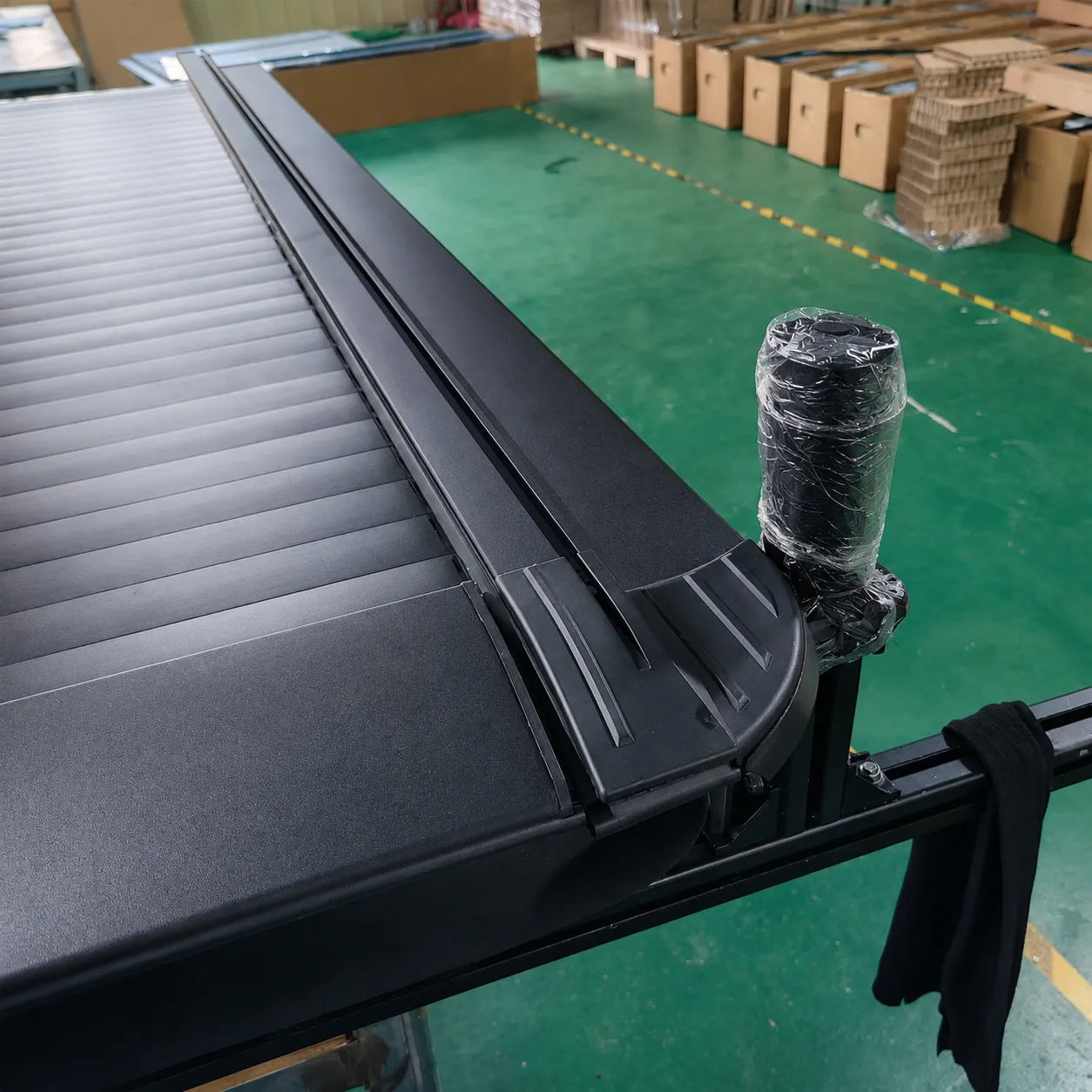 Electric Retractable Tonneau Cover