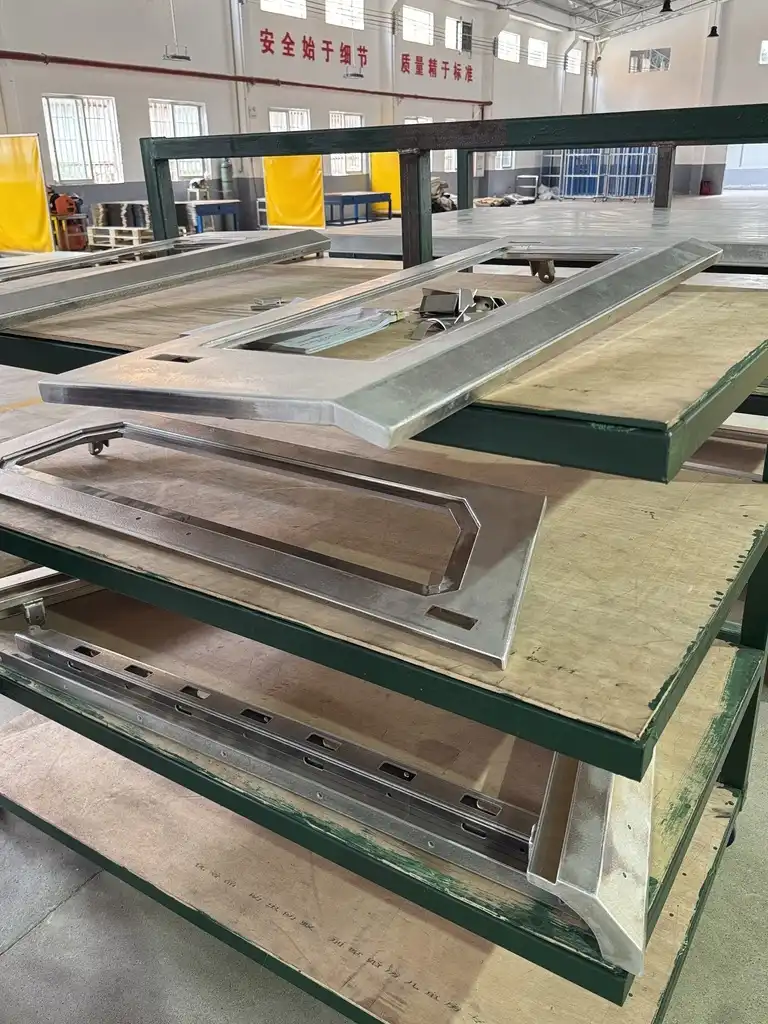 KASENDE Aluminum Pickup Canopy Manufacturer: Precision Production, OEM/ODM Customization, and Quality Control(Image6) KASENDE Aluminum Pickup Canopy Manufacturer: Precision Production, OEM/ODM Customization, and Quality Control(Image6)